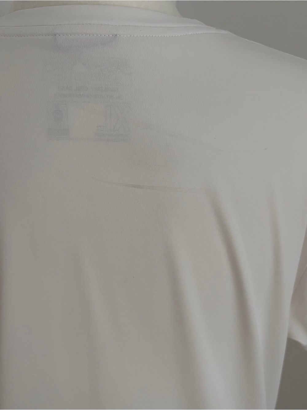 Patagonia Capilene Cool Daily Shirt XL White Graphic Logo Short Sleeve Tee*4 - Picture 4 of 5